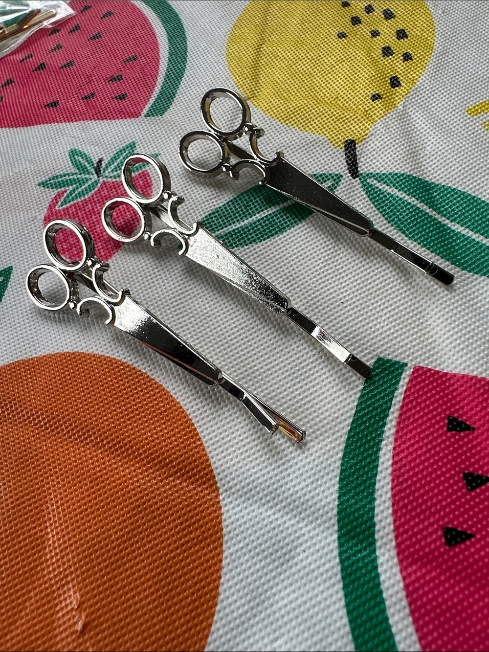 New Set of 3 Scissor Hair Clips